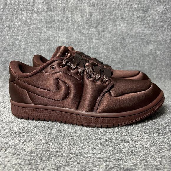 Air Jordan 1 Low Method of Make Shoes Womens Size 7 Brown Satin HF3969-200 New - Picture 1 of 9